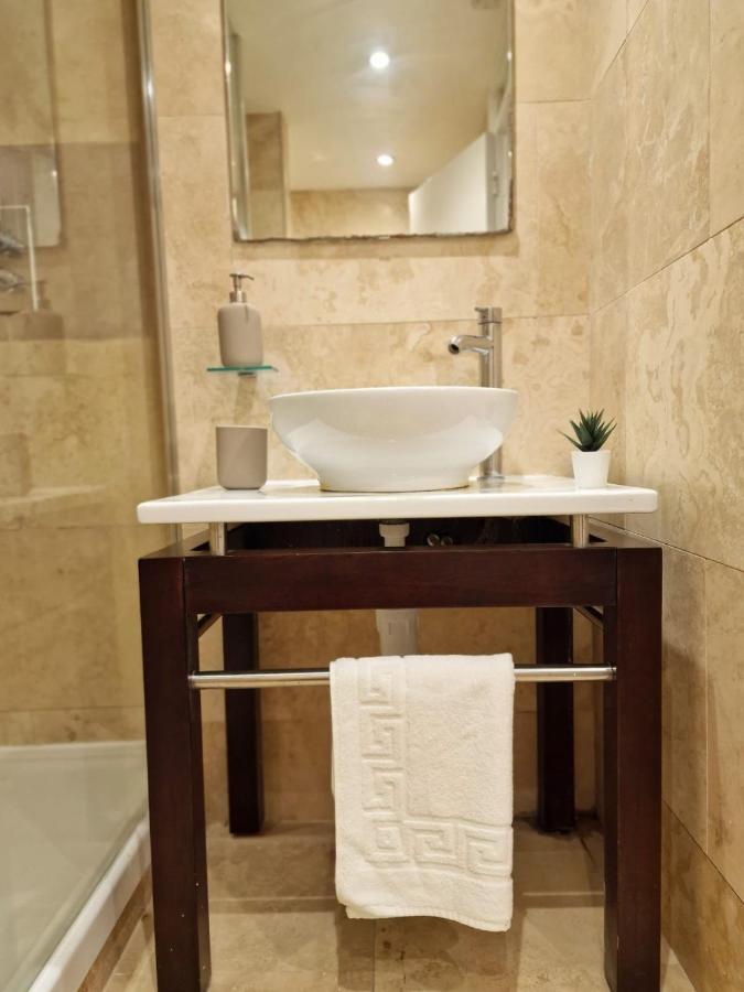 3 Bedrooms Flat Near Russell Square Лондон Экстерьер фото
